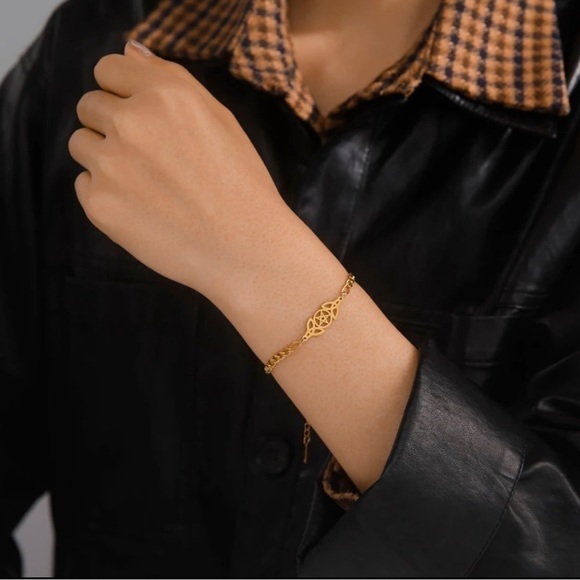 3 For $35 18K Gold or 18K White Gold/ Rhodium Plated Pentacle Triquetra Bracelet - Picture 4 of 5